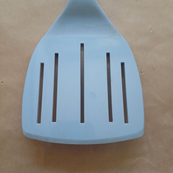 Vintage Foley Slate Blue Nylon Spatula 5 Slot Wide Blade - Picture 4 of 5